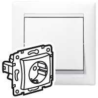 Розетка 1-м СП Valena 16А IP21 2P+E с заземл. немецк. стандарт механизм бел. (DIY-упак.) IEK 694280