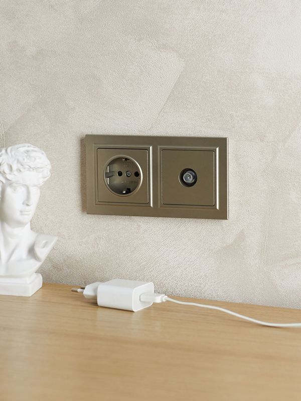 Рамка 2-м BRITE РУ-2-БрШ шампань IEK BR-M22-K37