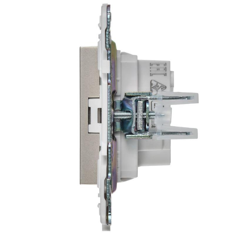 Розетка SKANDY 10А без заземл. без защ. шторок SK-R02Sh шампань IEK SK-R10-10-K37