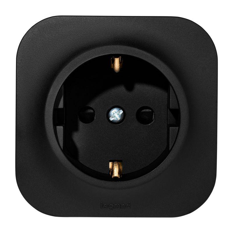 Розетка 1-м ОП Quteo 16А IP20 250В 2P+E с заземл. защ. шторки черн. матов. IEK 782476