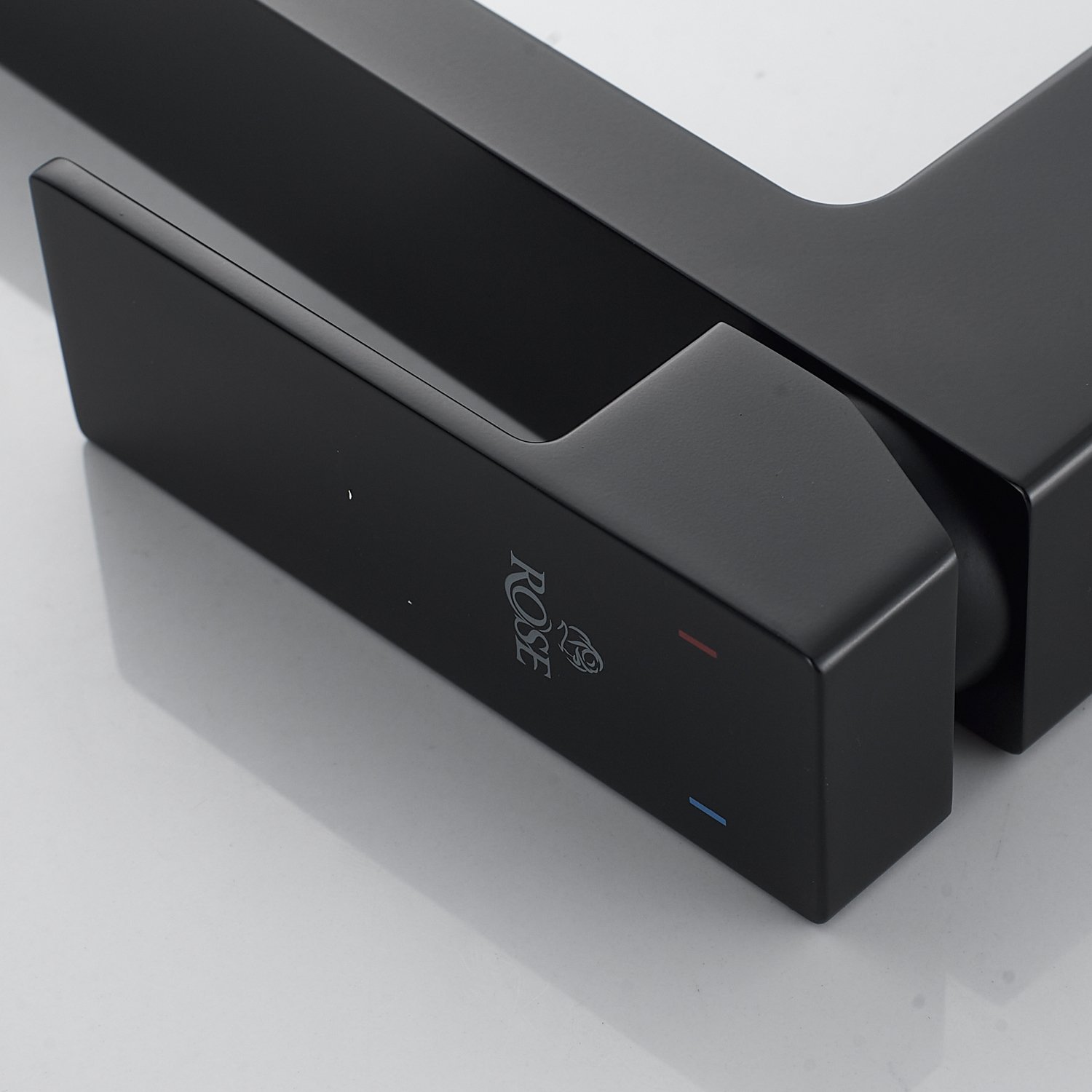 Смеситель для раковины высокий Rose R18H R1811H-1, черный