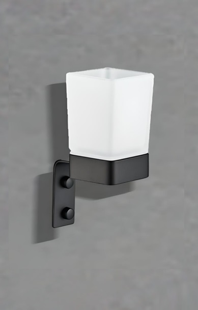 Держатель CR-D01-06MB из нержавеющей стали  со стаканом для зубных щеток BOCH MANN, цвет черный