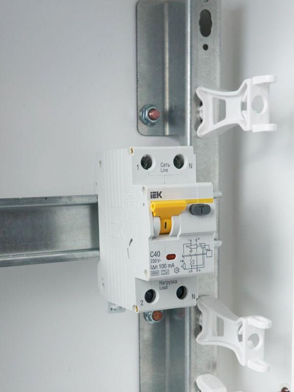 Выключатель автоматический дифференциального тока 2п (1P+N) C 40А 100мА тип A 6кА АВДТ-32 KARAT IEK MAD22-5-040-C-100