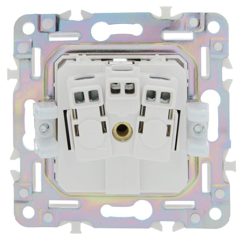 Розетка SKANDY 16А с заземл. защ. шторки SK-R04Sh шампань IEK SK-R14-16-K37