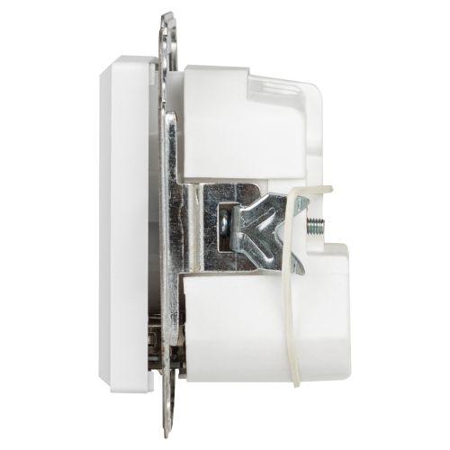 Розетка 1-м СП Accent 6-410-01 16А IP20 250В P+E Schuko защ. шторки + 2хUSB бел. Intro Б0063689