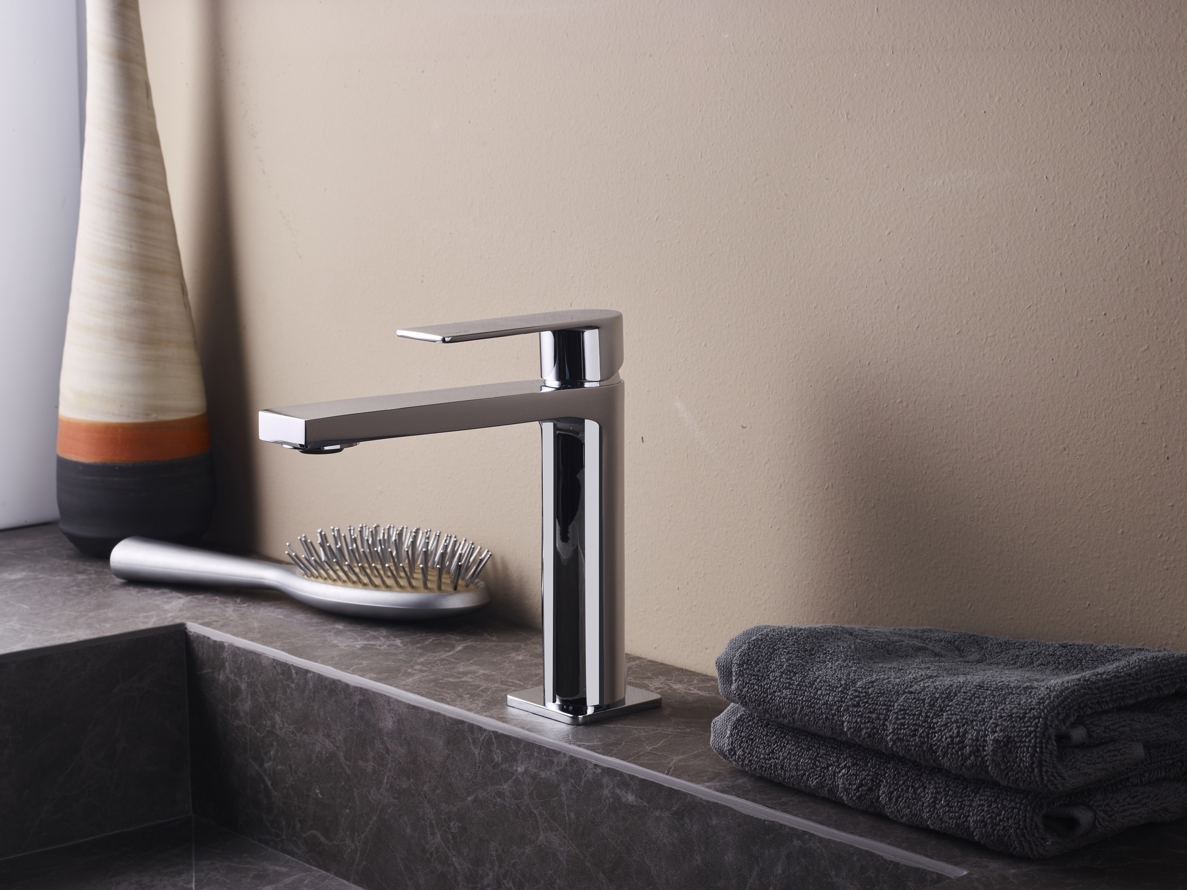 Смеситель для раковины Paffoni TANGO TA071CR Хром