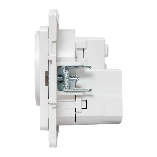 Розетка 1-м СП Стокгольм 16А USB 2A с заземл. защ. шторки винтов. клеммы механизм бел. EKF EYR16-2USB-typeA