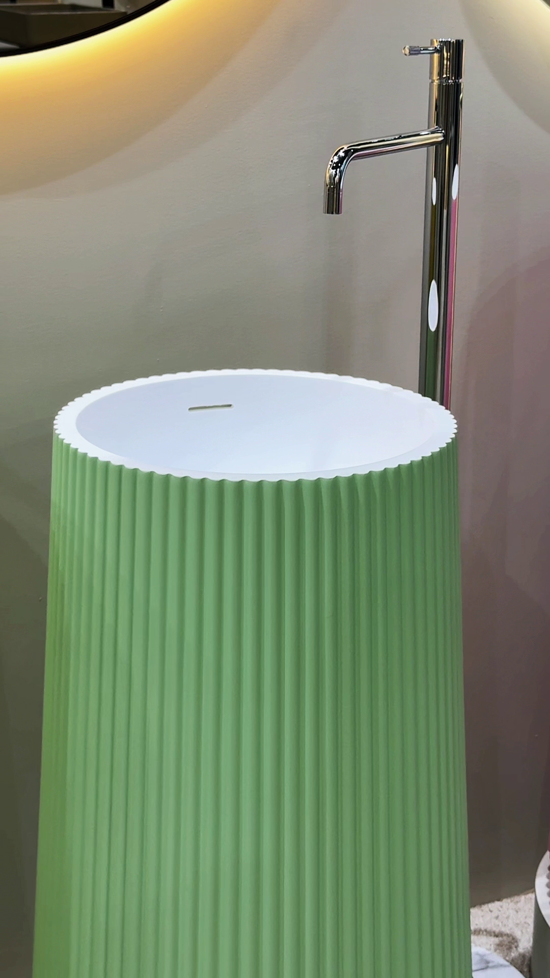 Раковина напольная рифленая Corian 480*480*850 MINT (мятный)