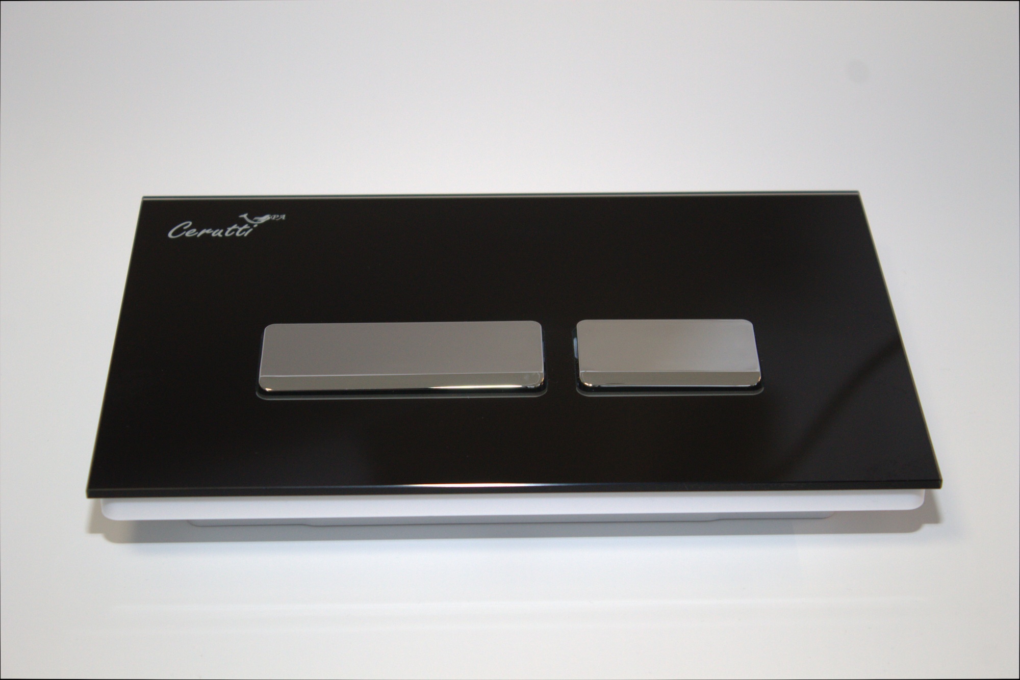 Кнопка CR06BK смыва для инсталляций Ceruttispa (черная, из закаленного стекла)